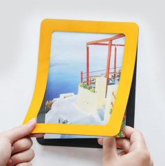 The application of magnets in art decoration, such as magnetic wallpaper and magnetic picture frame